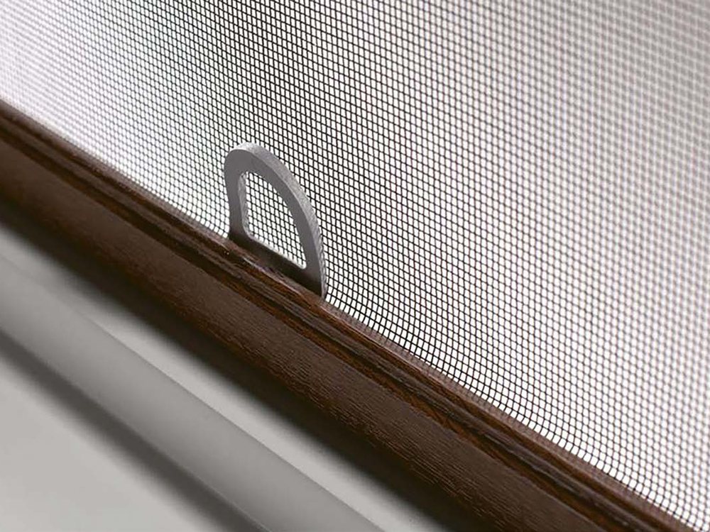 Frame mosquito net on a window